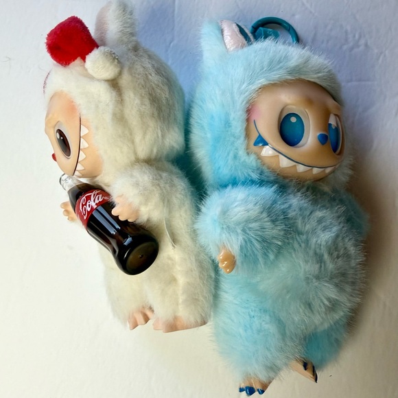 Pop Mart Labubu Hope Big Into Energy and Coca Cola Surprise Shake The Monsters - Picture 10 of 11